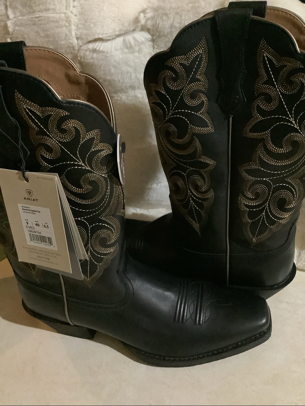 Ariat Round up Square Toe Limousine black Womens Boots NO BOX BUT NWT